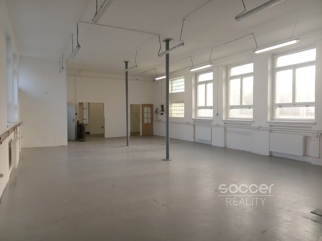 Pronájem sklad - Ke Kablu, Praha, 124 m²