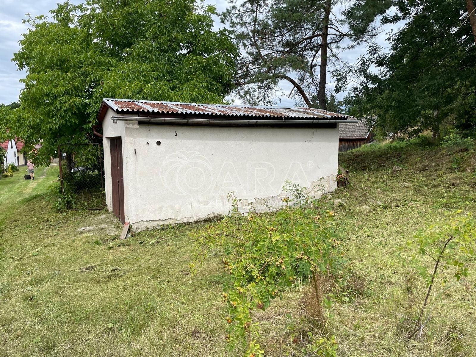 Garáže, Stříbřec, 20 m²