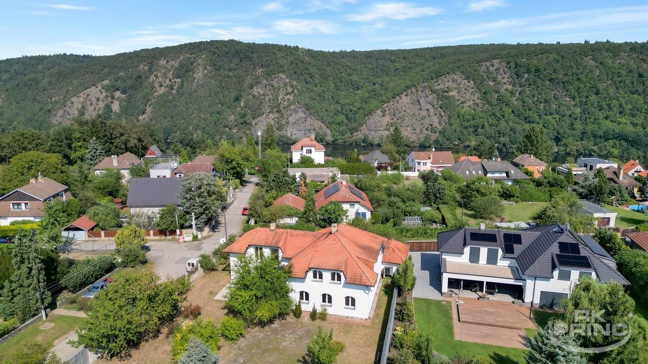 Prodej rodinný dům - Na Vyhlídce, Měchenice, 368 m²