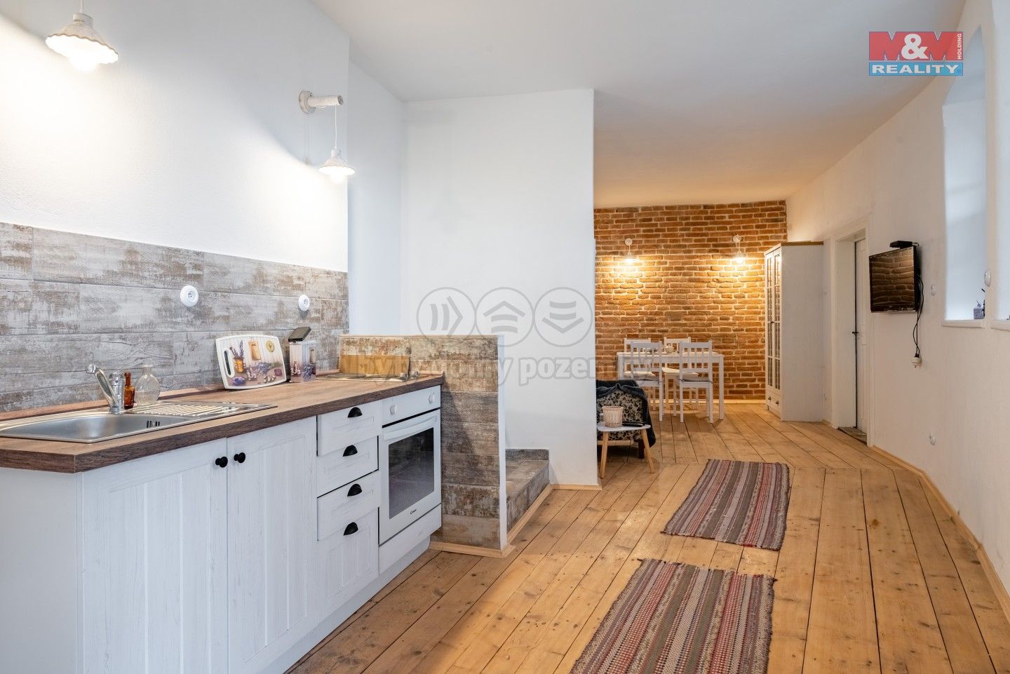 Rodinné domy, Komenského, Švihov, 378 m²