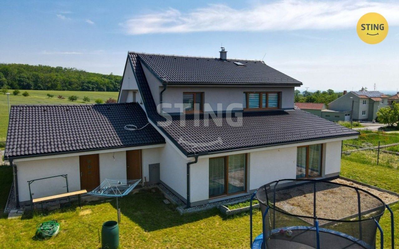 Prodej rodinný dům - Miroslavské Knínice, 223 m²