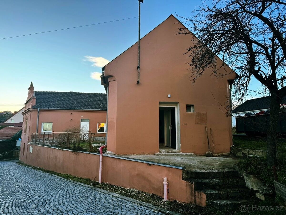 Rodinné domy, Polešovice, 687 37