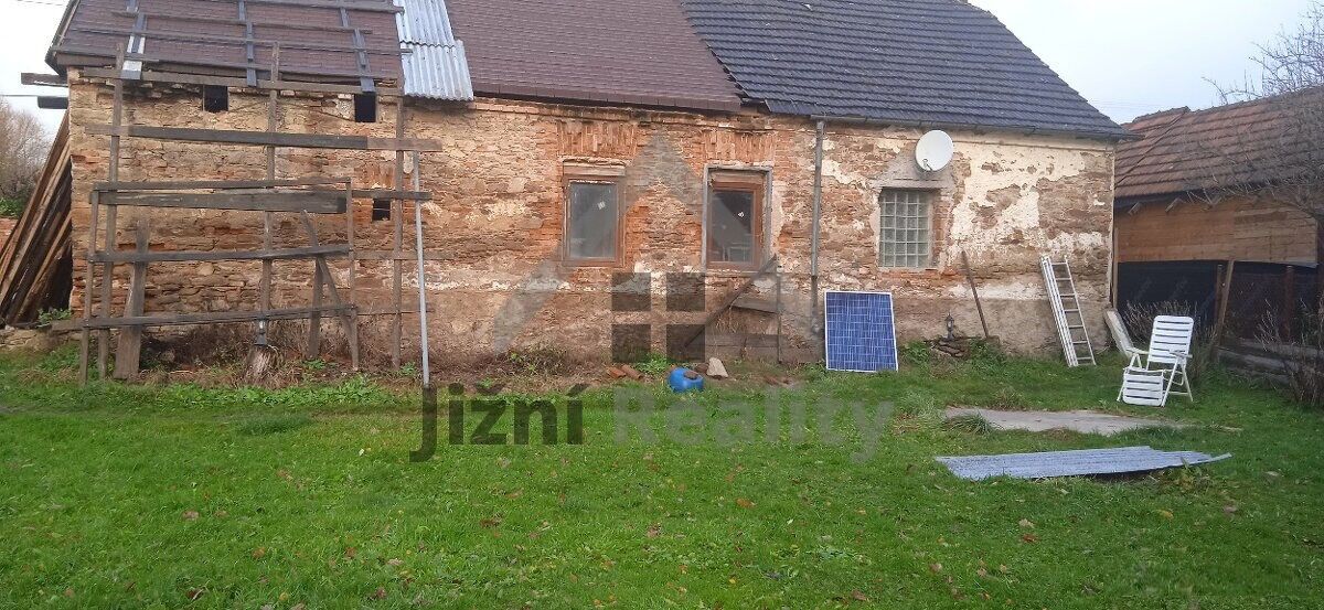 Rodinné domy, Hoštice, Nemyšl, 140 m²