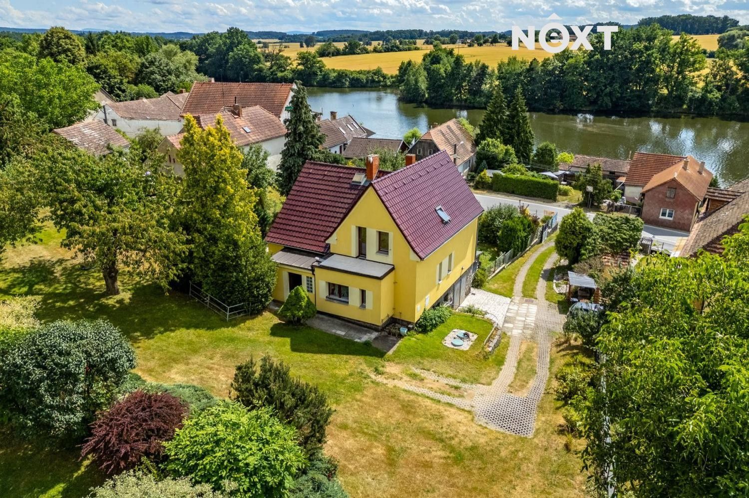 Rodinné domy, Lnáře, 143 m²