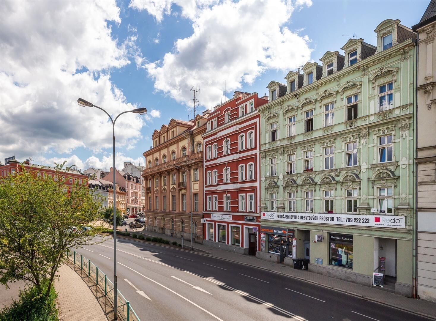 3+1, náměstí Republiky, Karlovy Vary, 85 m²