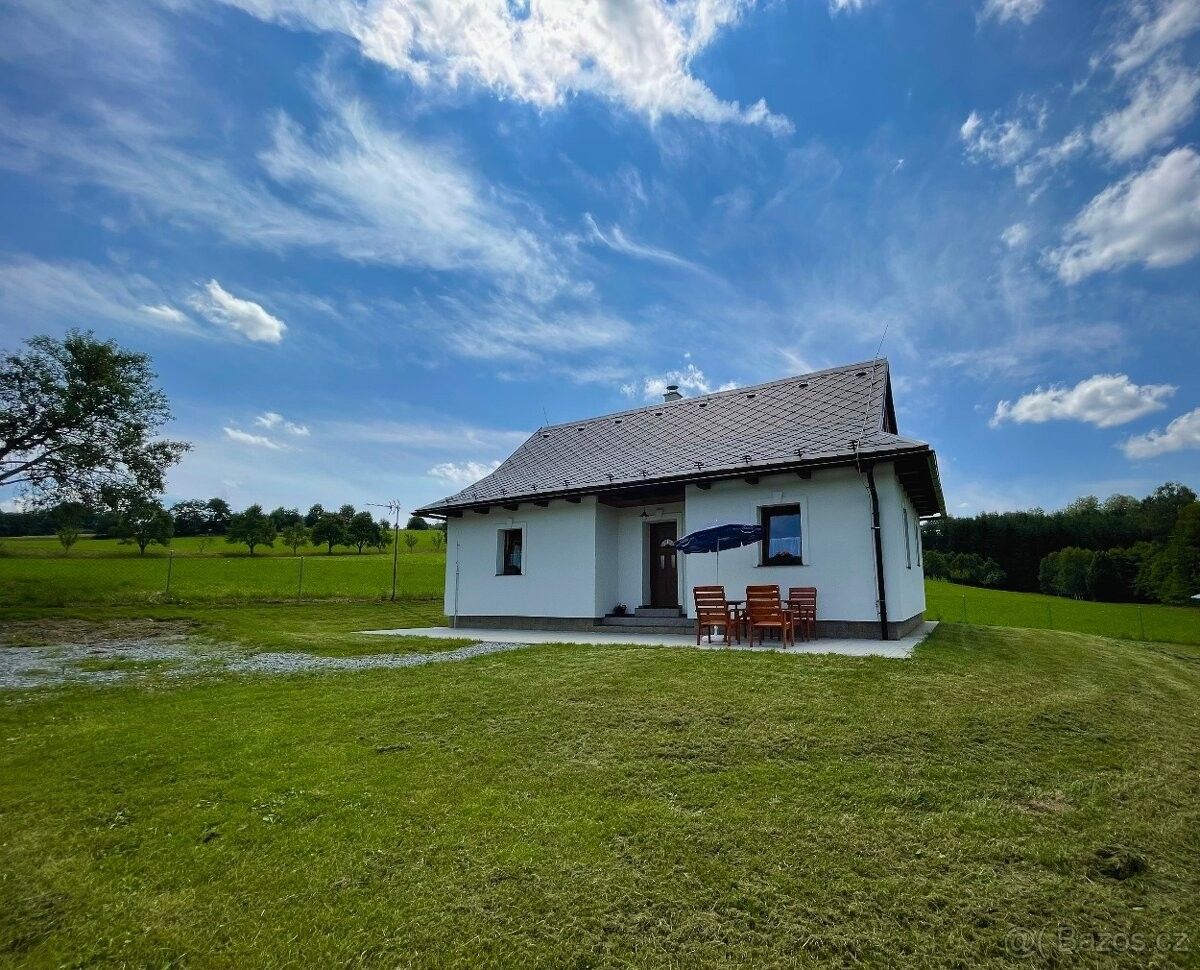 Rodinné domy, Korouhev, 569 93