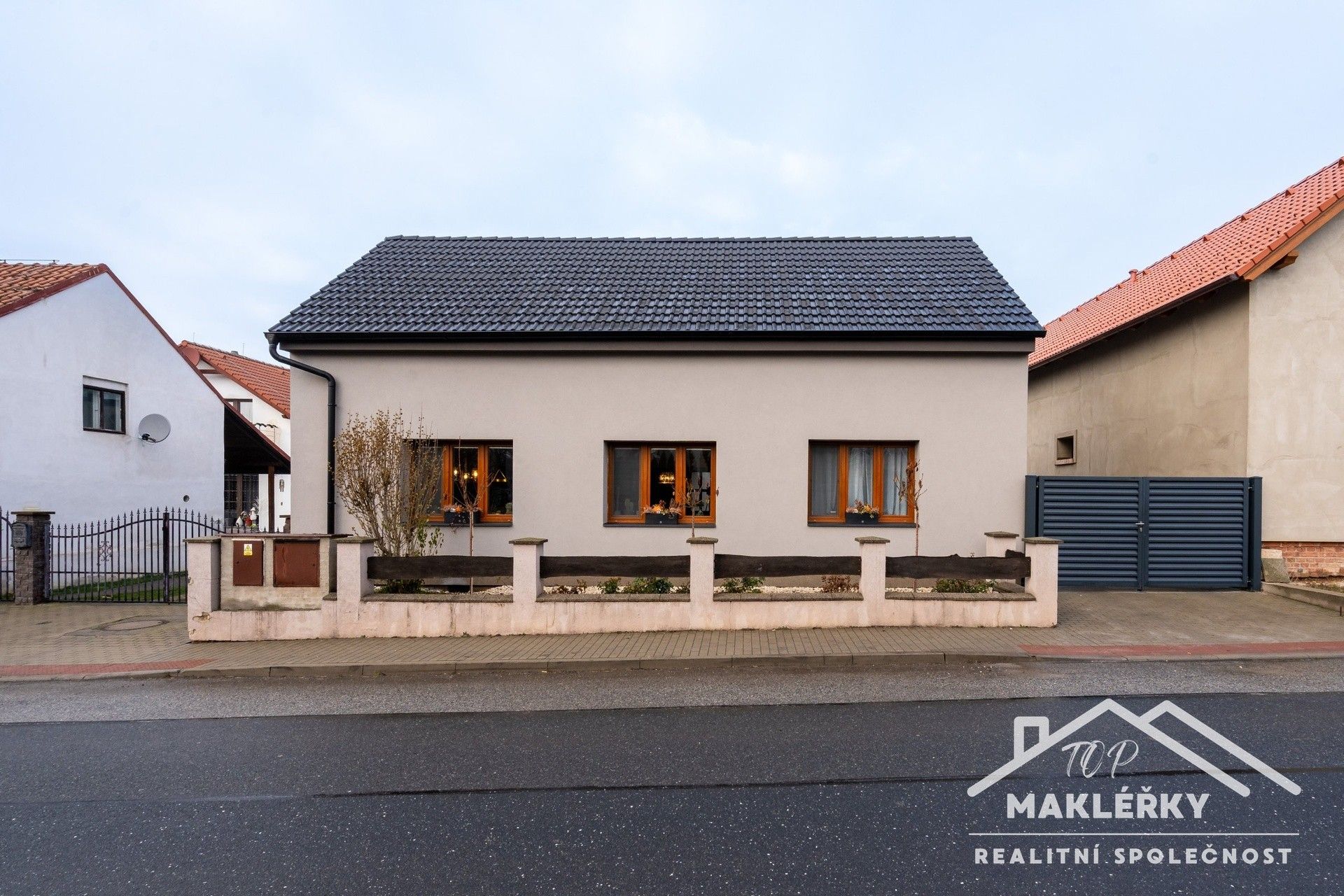 Rodinné domy, Průběžná, Chotutice, 122 m²