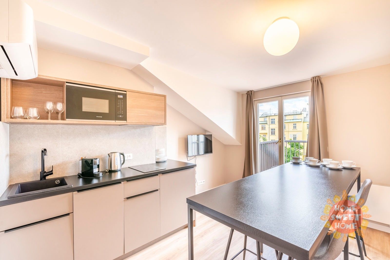 3+kk, Krakovská, Praha, 77 m²