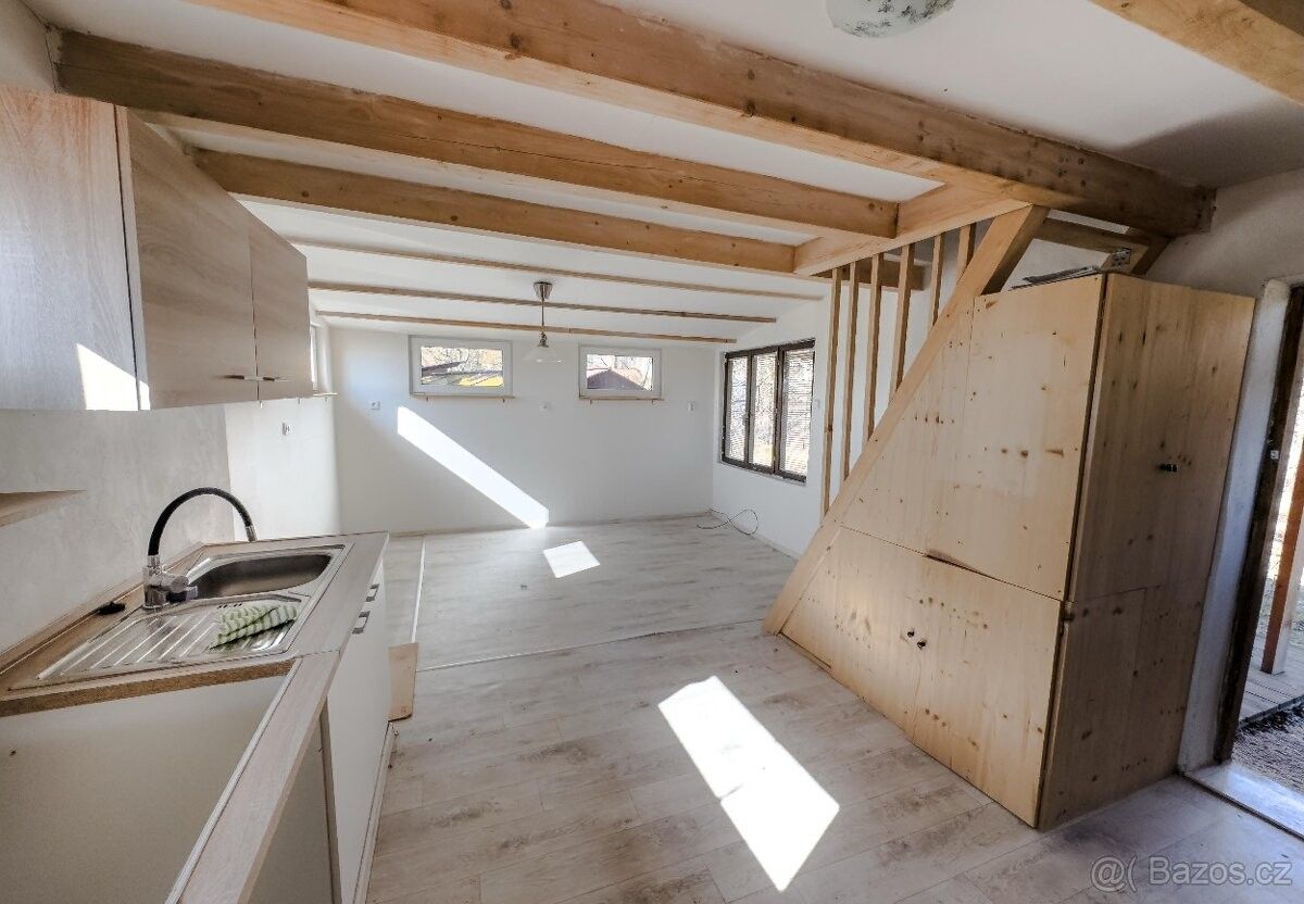 Chaty, Kostelec u Holešova, 768 43