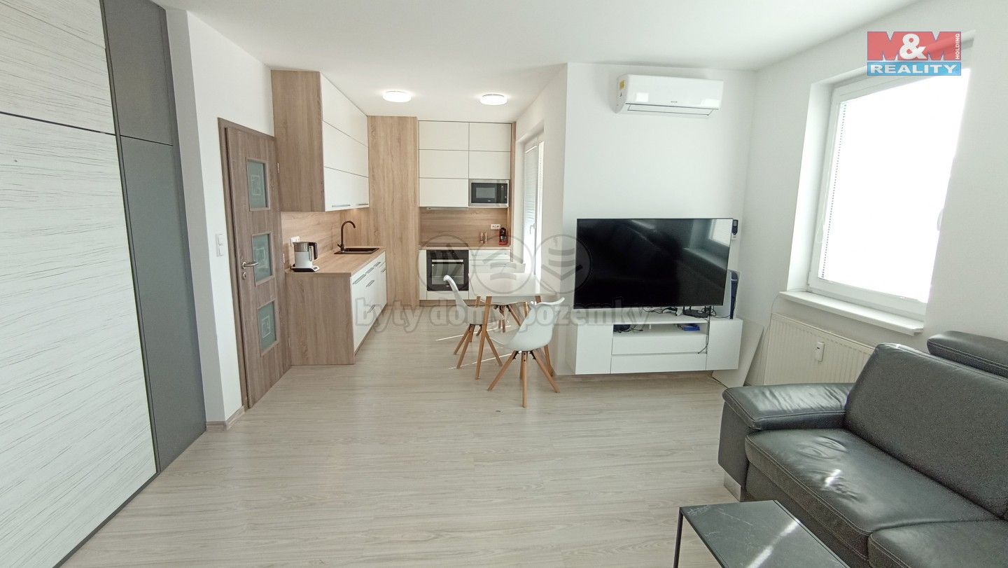 Pronájem byt 1+kk - Radniční, Most, 34 m²