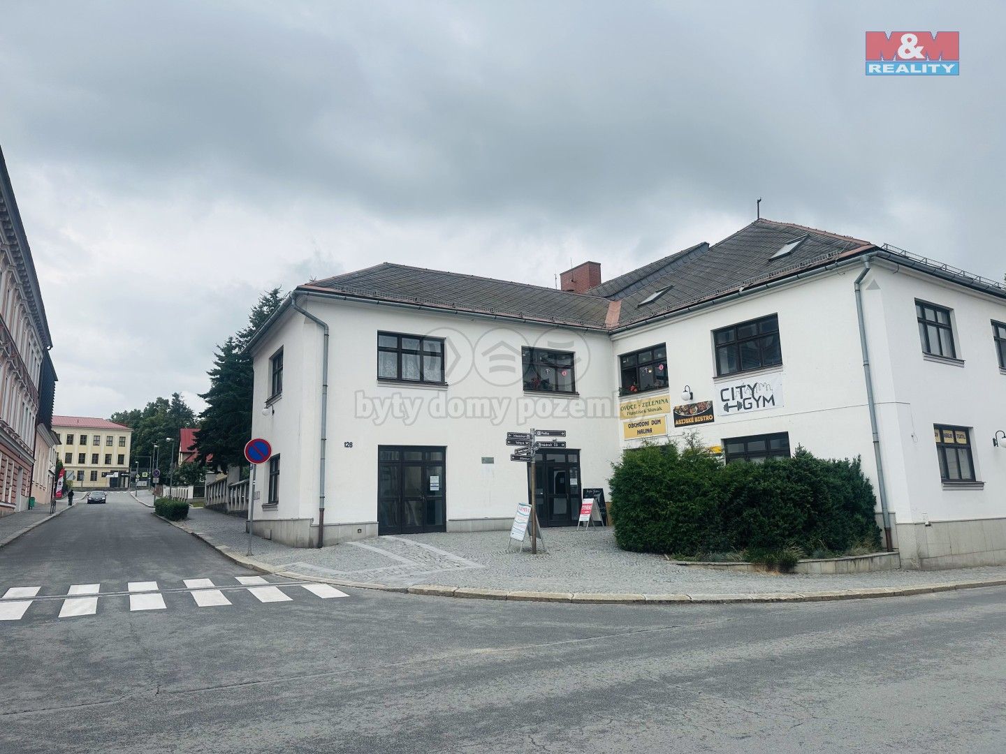 Obchodní prostory, Vratislavovo náměstí, Nové Město na Moravě, 110 m²