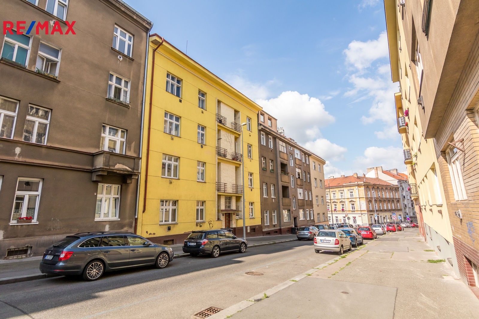 Pronájem byt 2+kk - Sinkulova, Praha, 52 m²