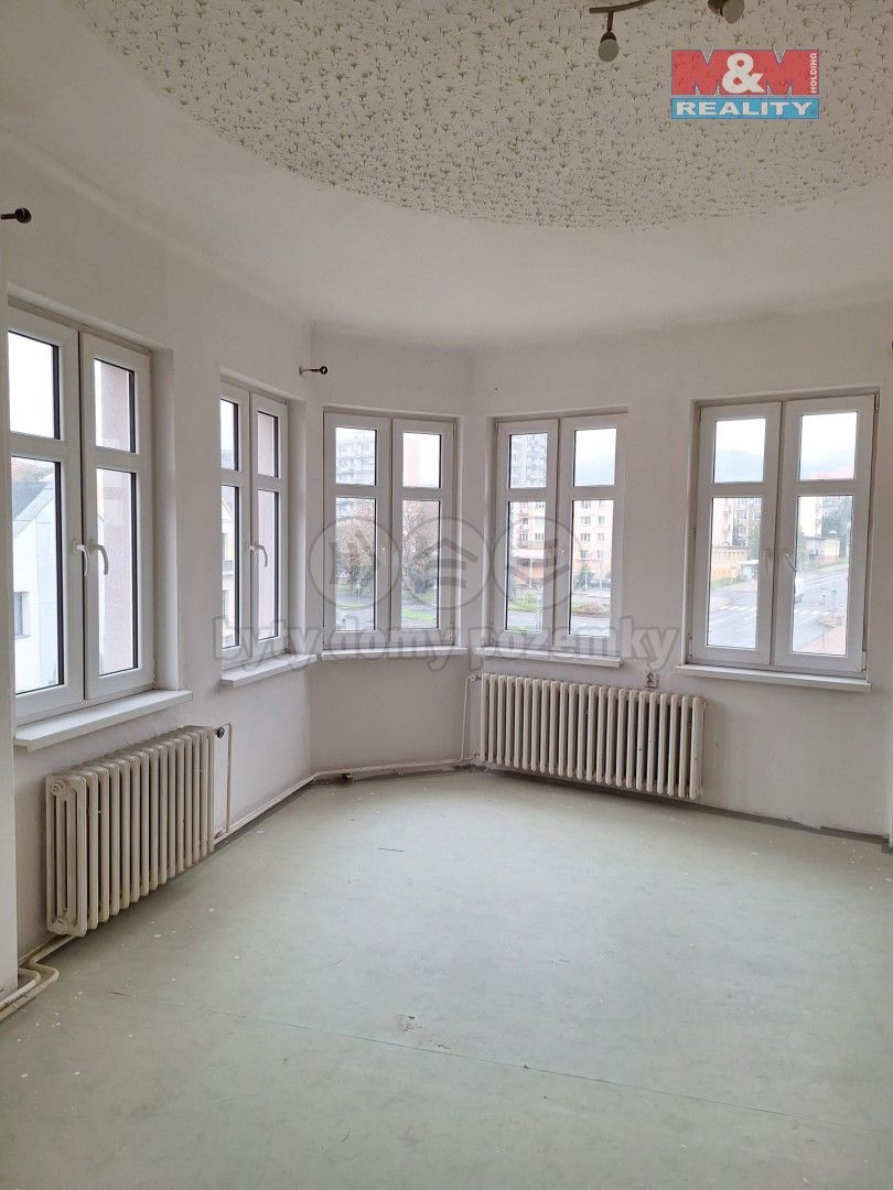 Pronájem byt 3+1 - náměstí Míru, Litvínov, 95 m²