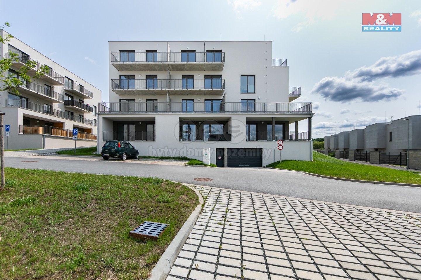 2+kk, Safírová, Plzeň, 66 m²