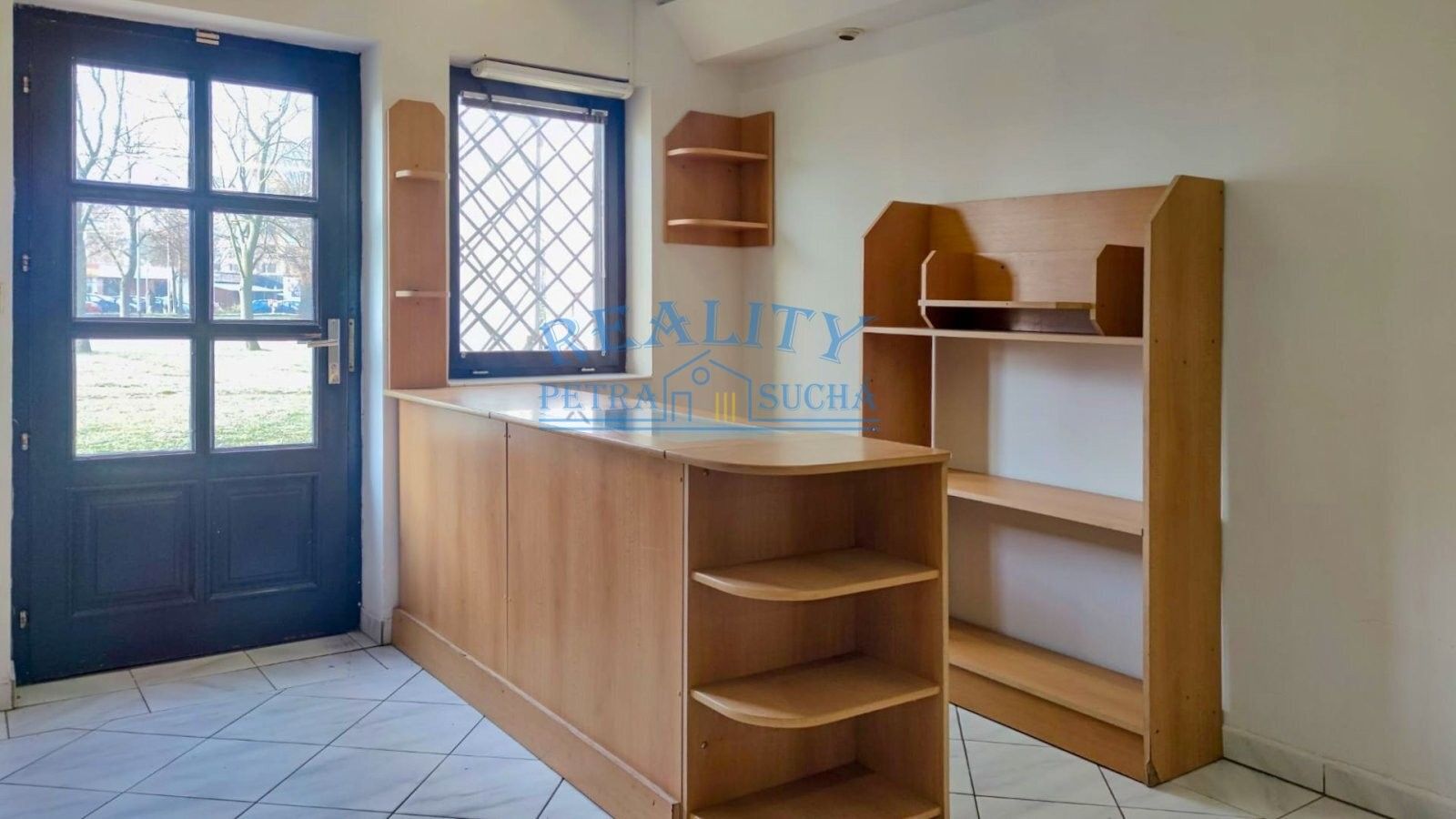 Obchodní prostory, Alej 17. listopadu, Roudnice nad Labem, 32 m²