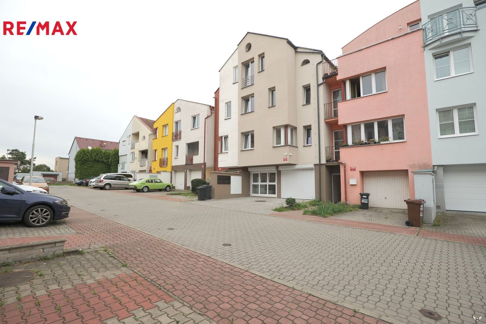 Prodej dům - Hajní, Praha, 357 m²