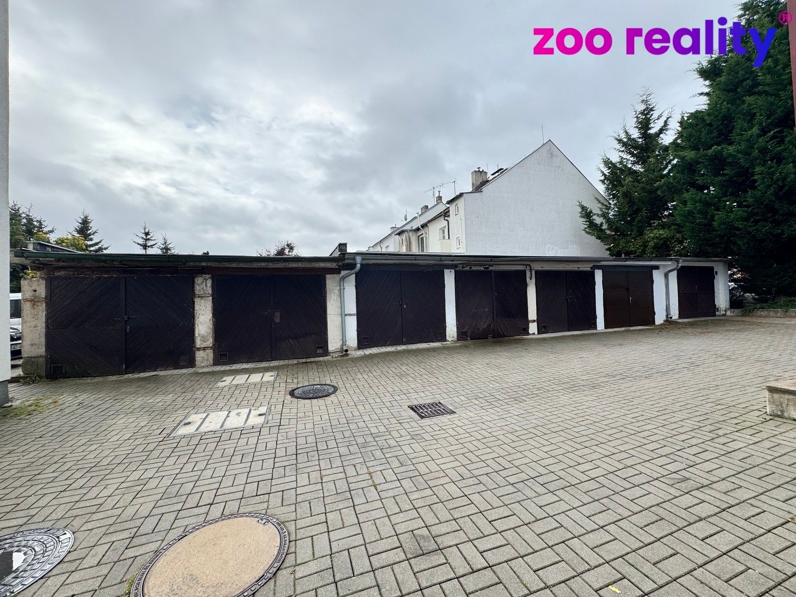 Garáže, Roháčova, Chomutov, 18 m²