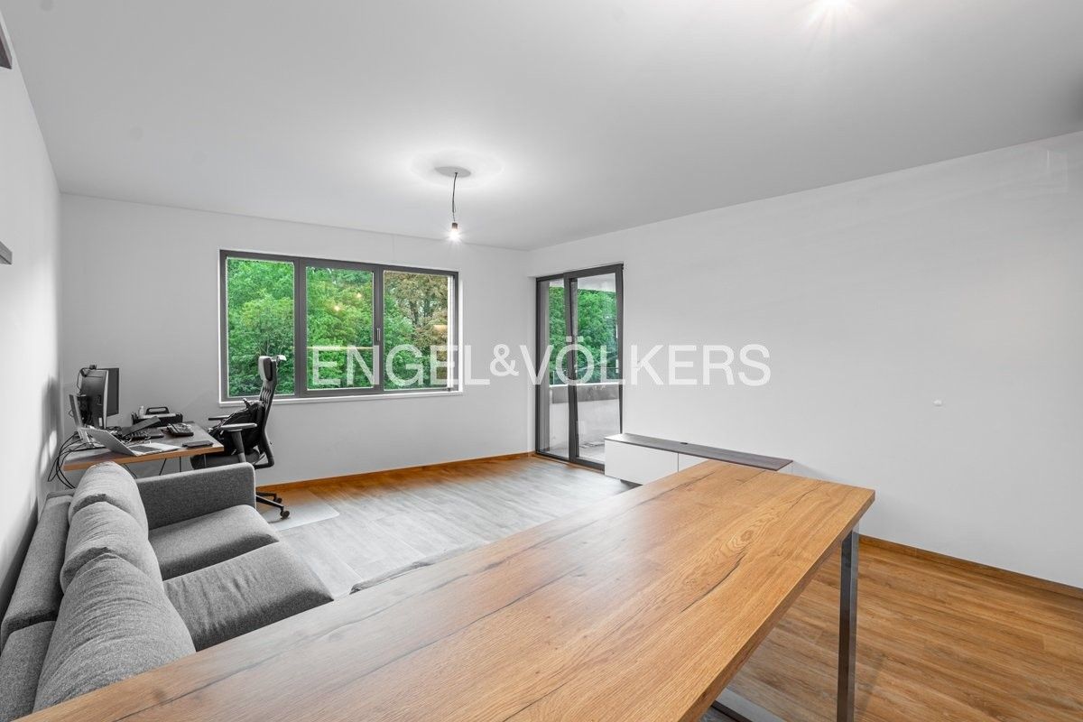 Pronájem byt 2+kk - U Sluncové, Praha, 56 m²