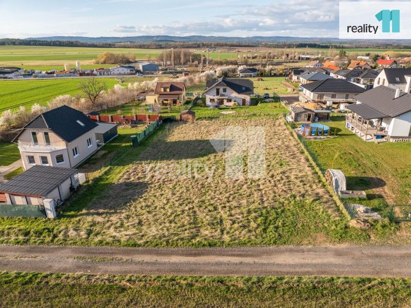 Prodej pozemek pro bydlení - Dlouhá Lhota, 1 081 m²