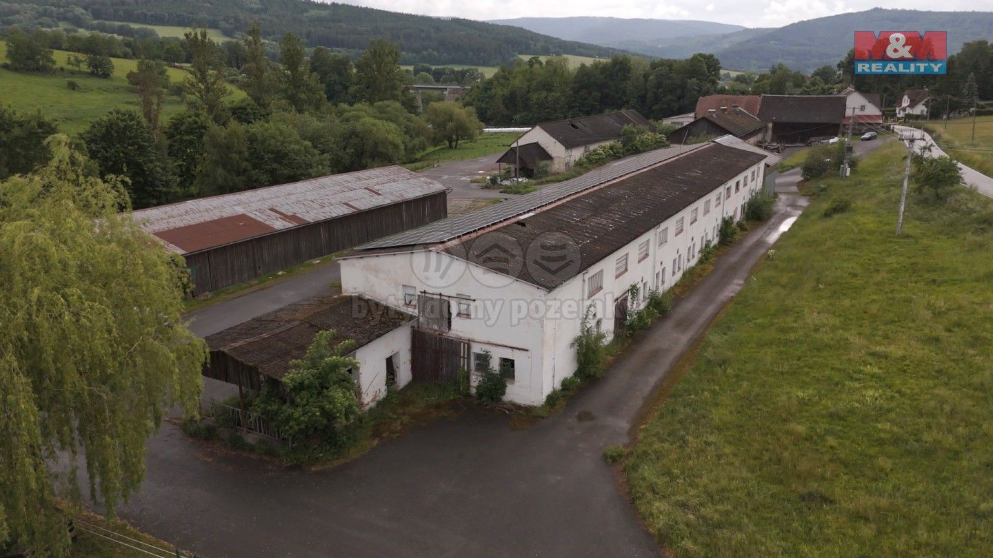 Sklady, Dešenice, 1 320 m²