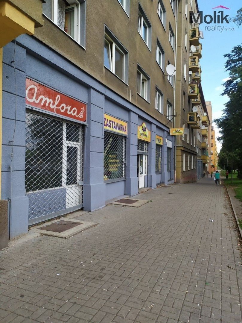 Pronájem obchodní prostory - tř. Budovatelů, Most, 32 m²