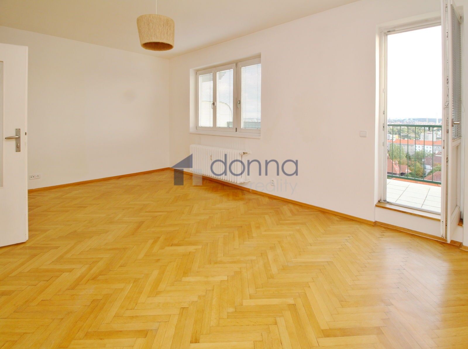 2+1, Šrobárova, Praha, 106 m²