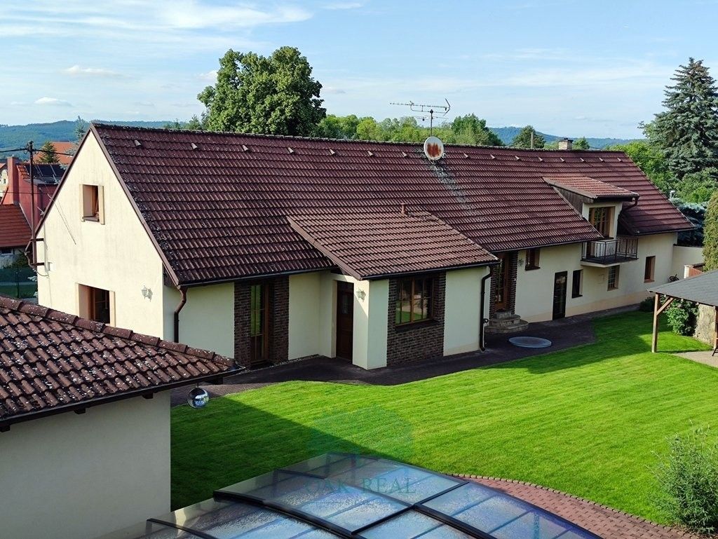 Rodinné domy, Břežany, Lešany, 272 m²