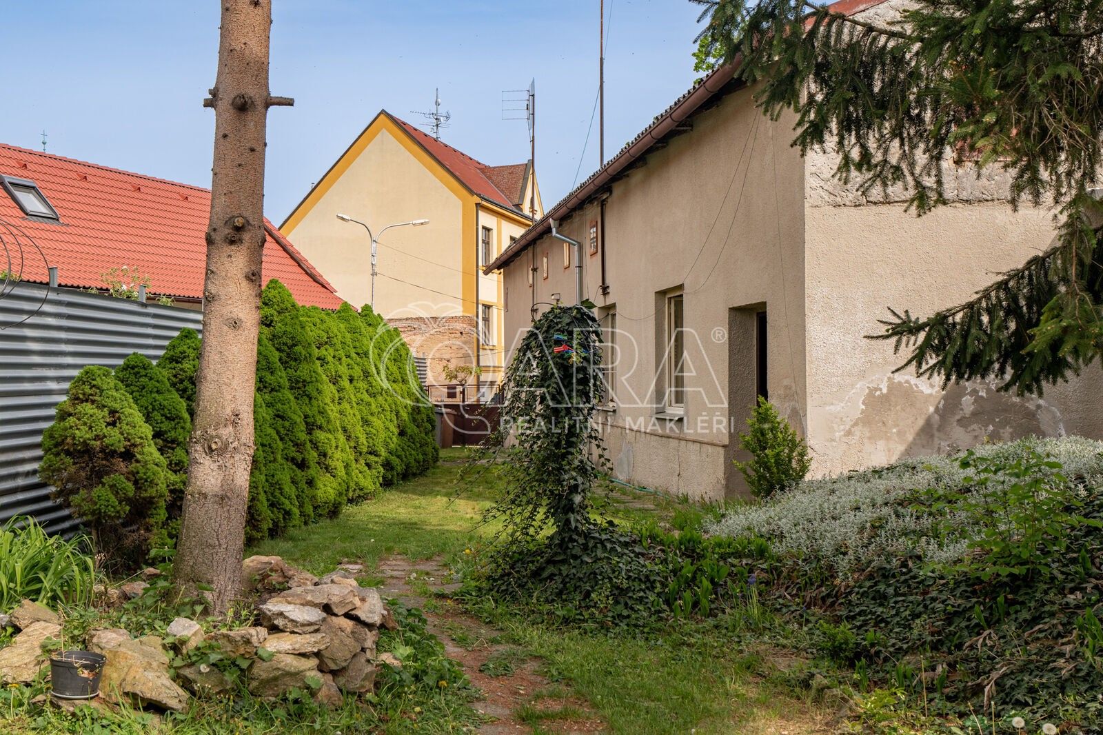 Prodej rodinný dům - Masarykovo nám., Pečky, 140 m²