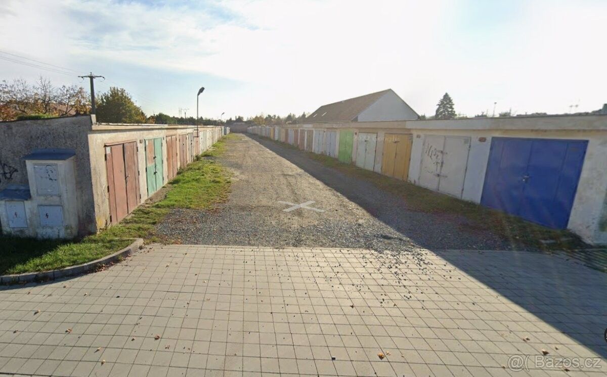 Garáže, Modřice, 664 42