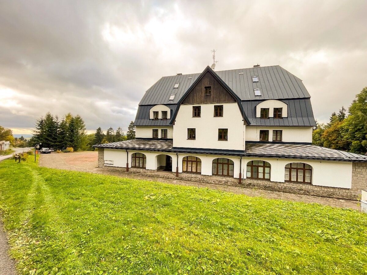 Byty, Benecko, 512 37