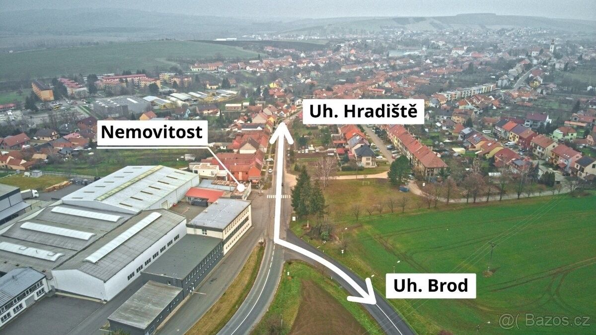 Obchodní prostory, Hluk, 687 25