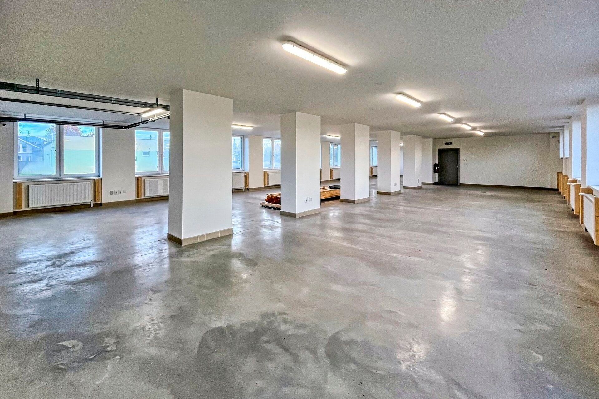 Pronájem výrobní prostory - Jos. Jungmanna, Nový Bydžov, 278 m²