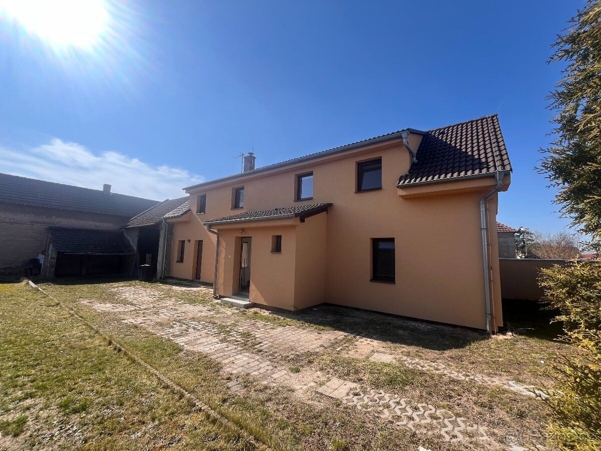 Prodej rodinný dům - Borek, 277 14