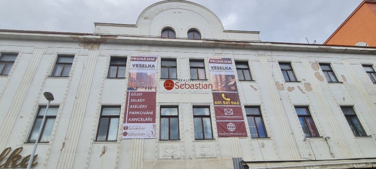 Pronájem kancelář - Hlaváčova, Pardubice, 50 m²