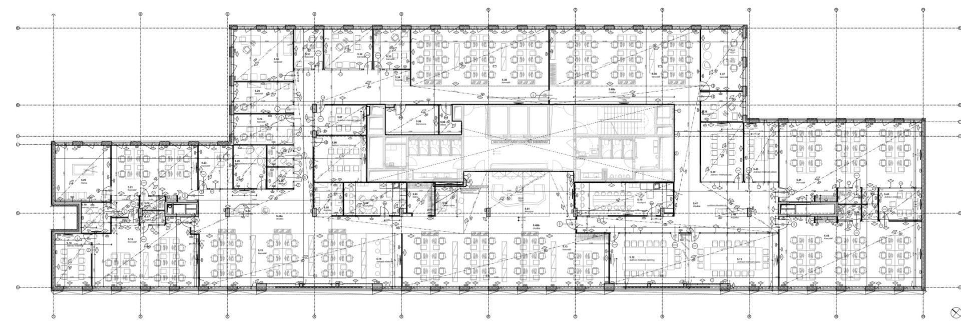 Pronájem kancelář - 5. května, Praha, 1 621 m²