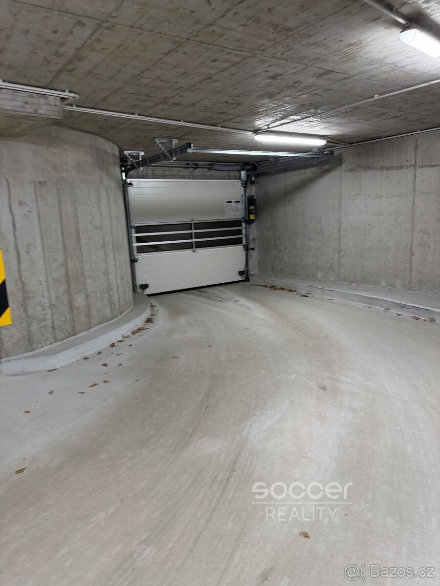 Ostatní, Poděbradská, Praha, 20 m²