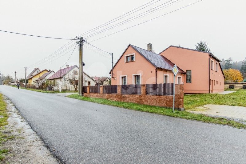 Prodej dům - Česká Olešná, Strmilov, 245 m²