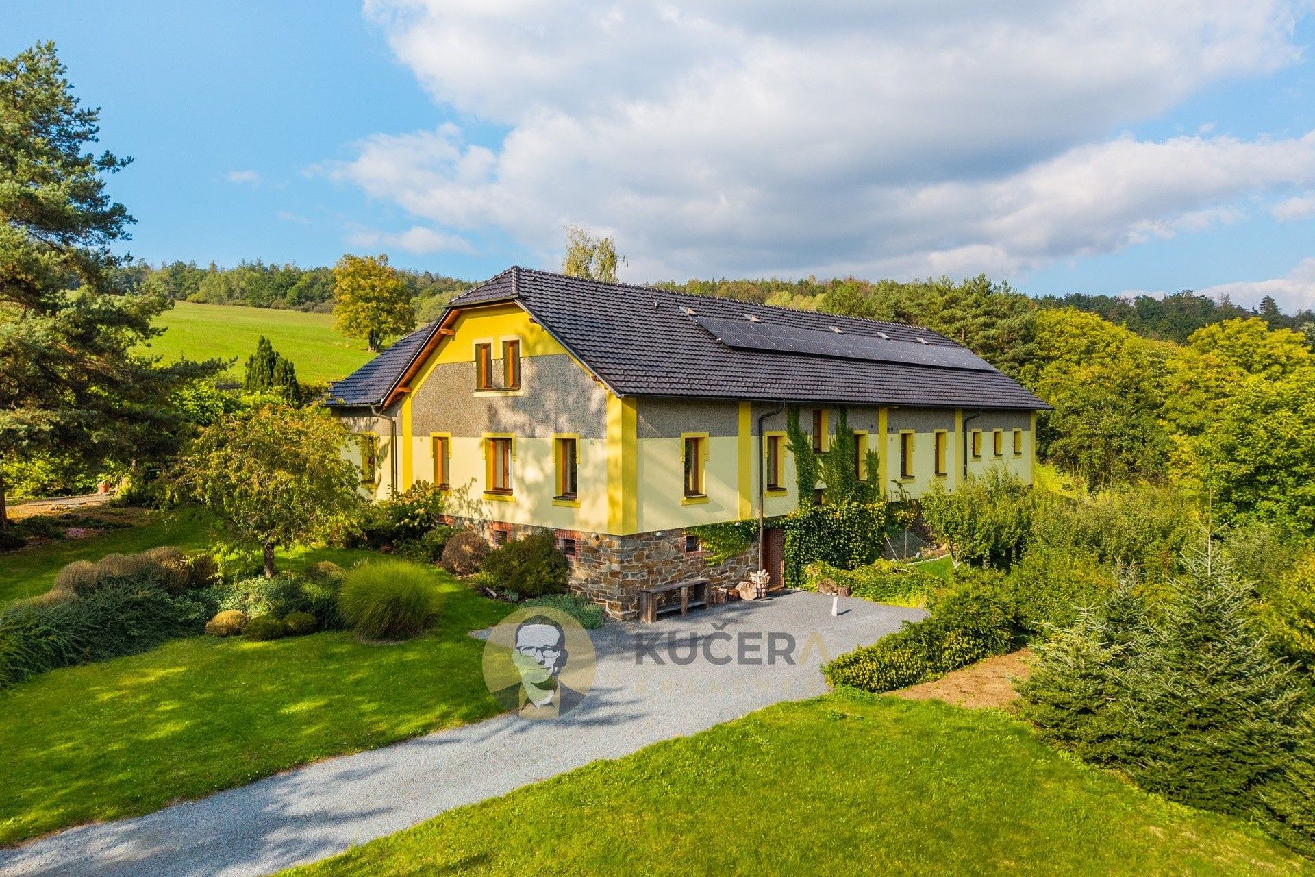 Rodinné domy, Lichnov, 672 m²