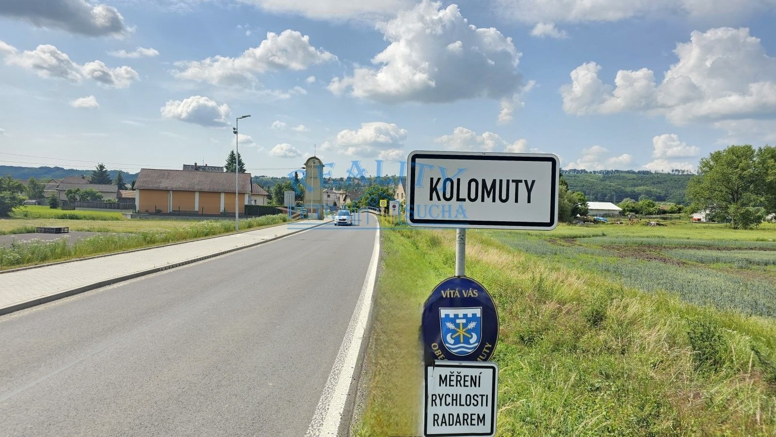 Prodej pozemek pro bydlení - Kolomuty, 920 m²