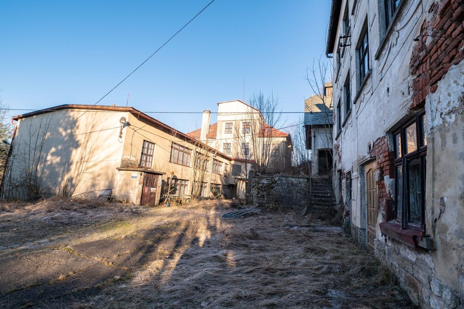 Výrobní prostory, Loužnice, 1 200 m²