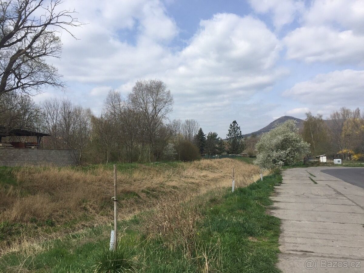 Prodej pozemek pro bydlení - Lovosice, 410 02