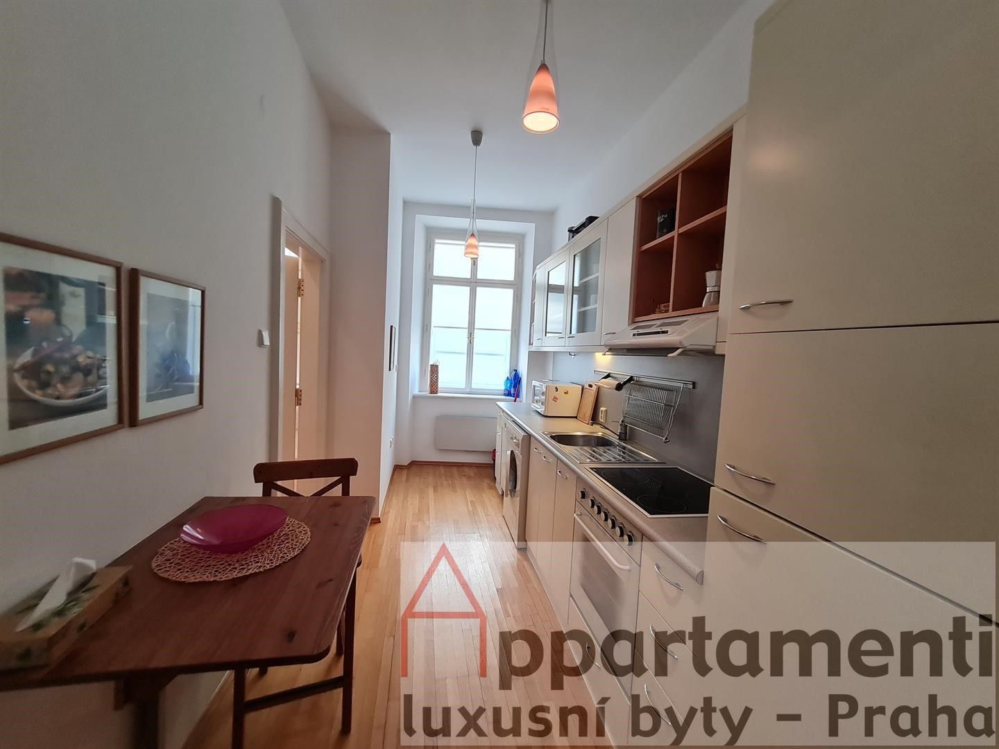 Prodej byt 2+1 - Malá Strana, Praha, 60 m²