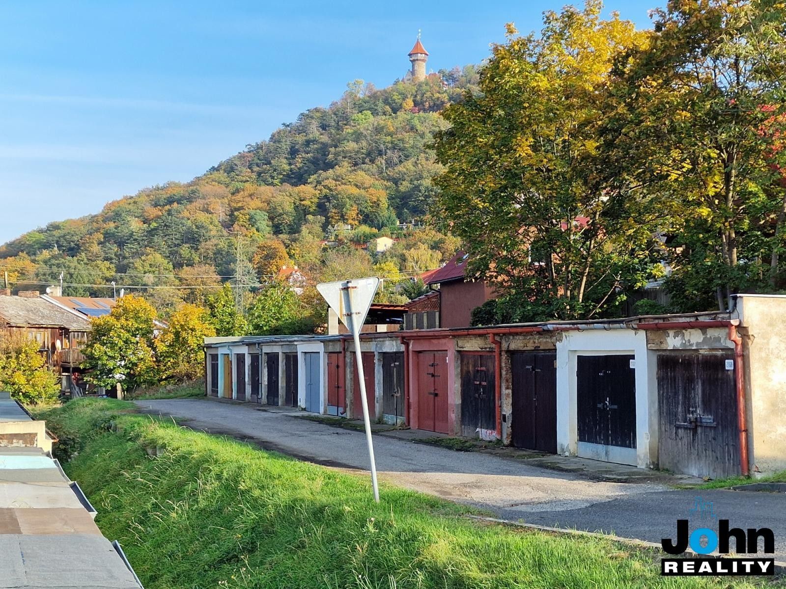 Pronájem garáž - Nová Hraniční, Most, 25 m²