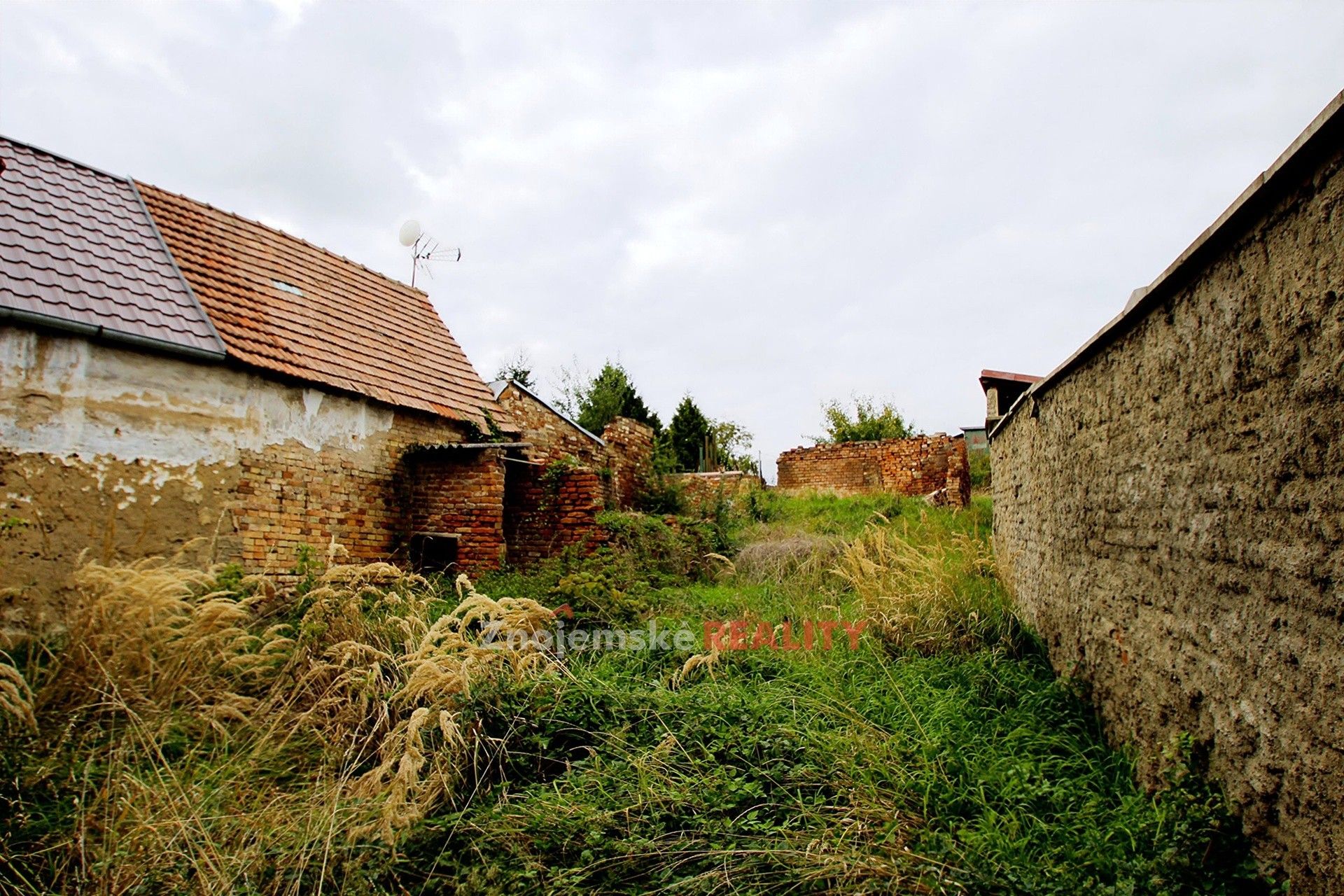Pozemky pro bydlení, U Kostela, Hodonice