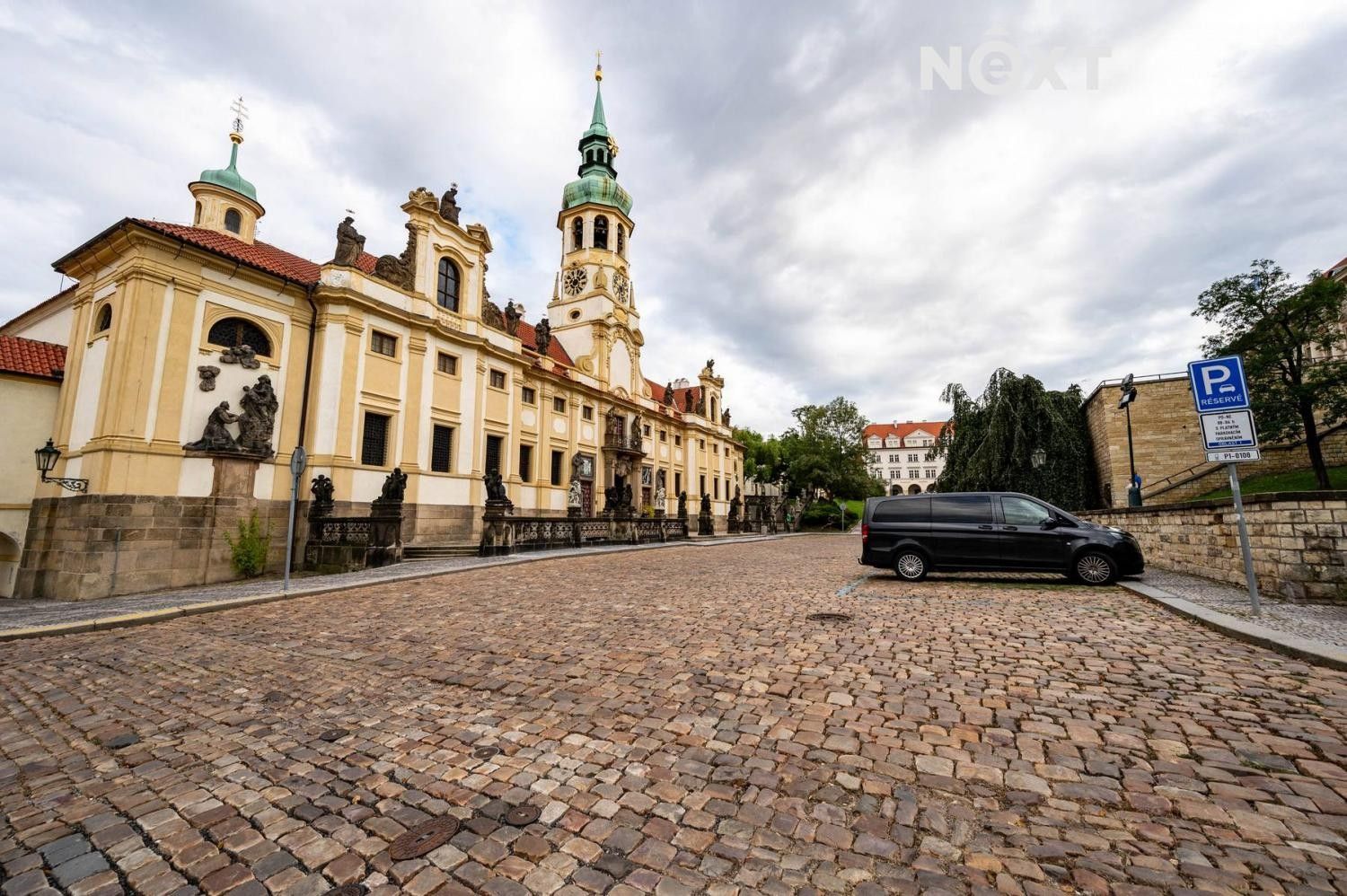 Prodej ubytovací zařízení - Loretánská, Praha, 562 m²