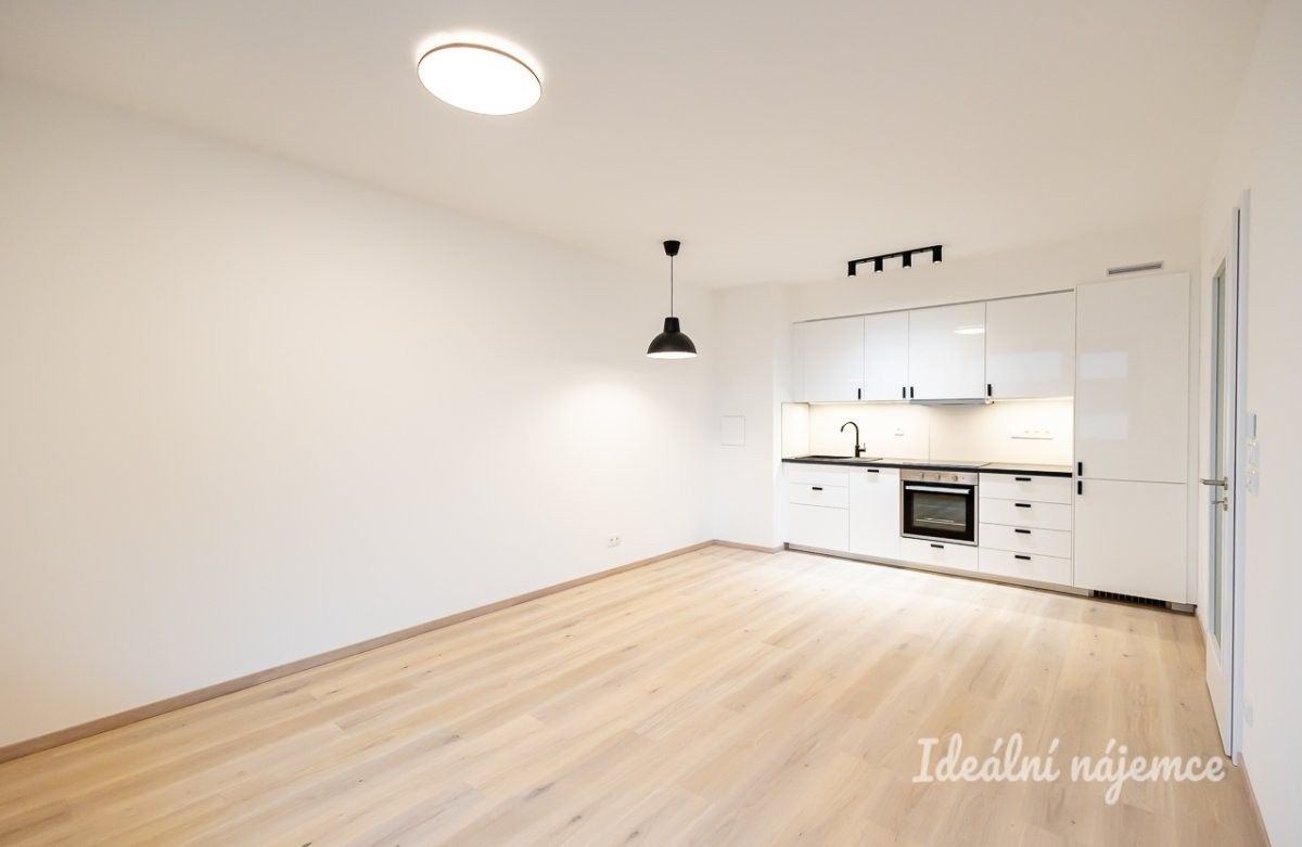 2+kk, Olgy Havlové, Praha, 46 m²