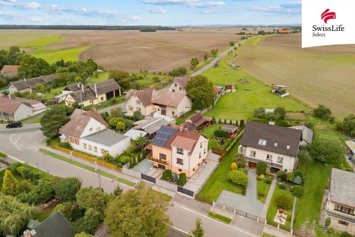 Rodinné domy, Jasenná, 552 22