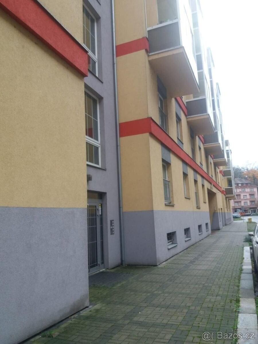 2+kk, Karlovy Vary, 360 01, 52 m²