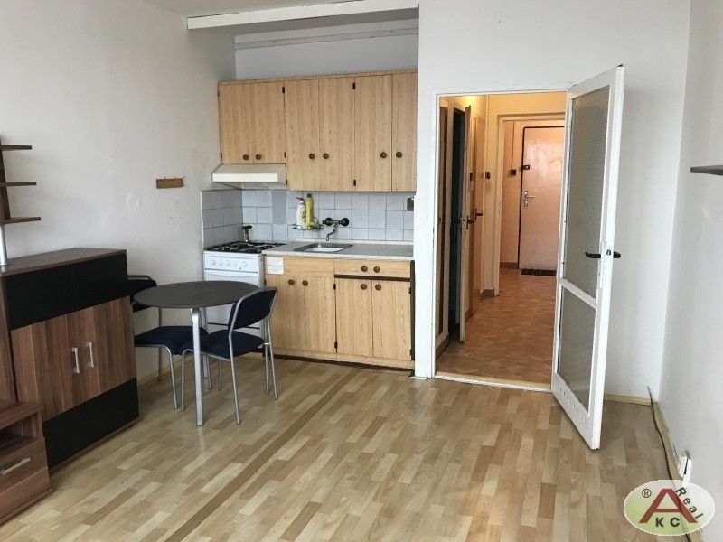 1+kk, Počernická, Praha, 27 m²