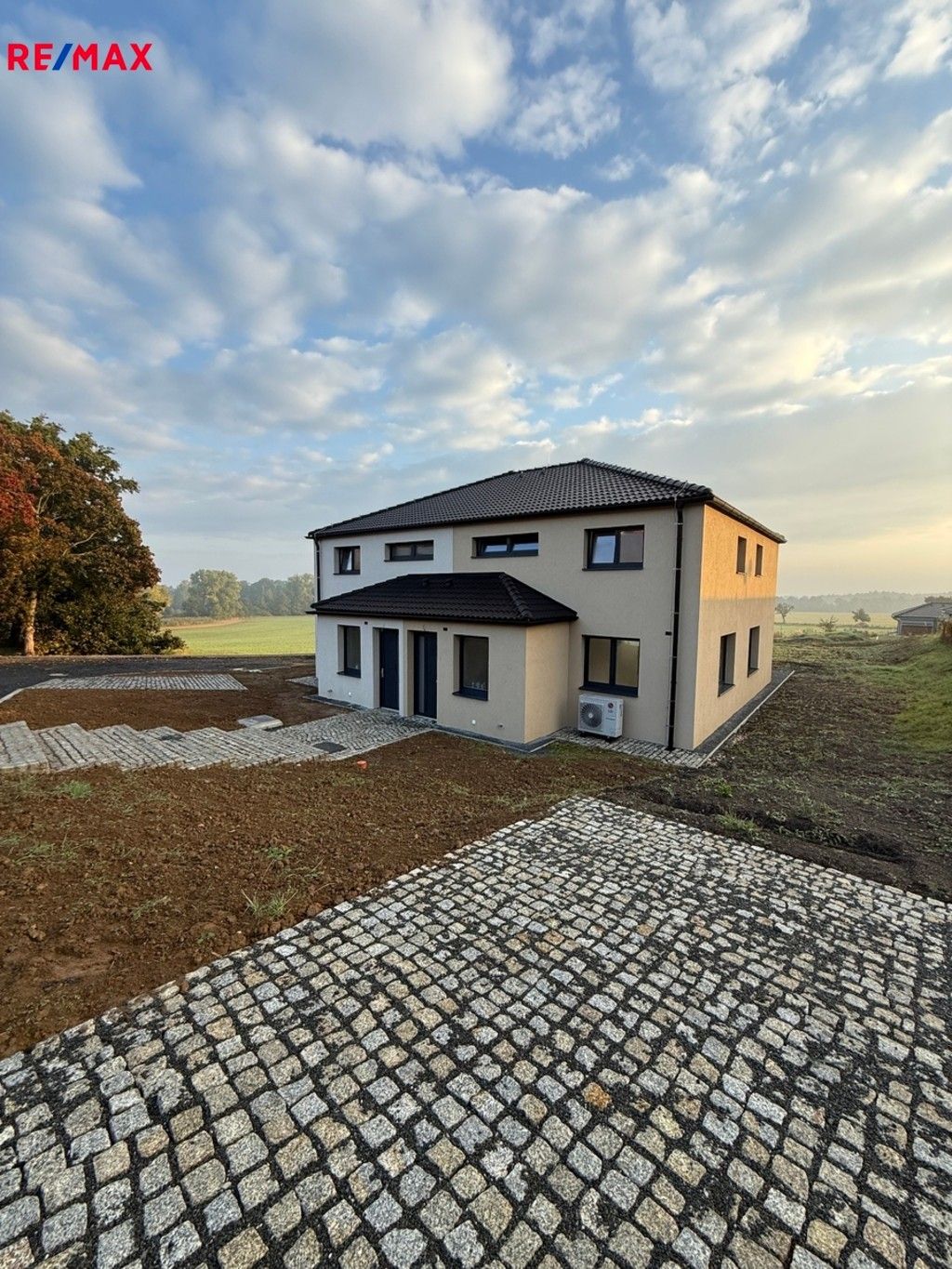 Rodinné domy, Strančice, 104 m²